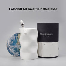 Laden Sie das Bild in den Galerie-Viewer, Erdschiff AR Kreative Kaffeetasse