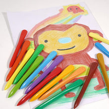 Laden Sie das Bild in den Galerie-Viewer, Plastikpinsel Set für Kinder mit Übungsbuch
